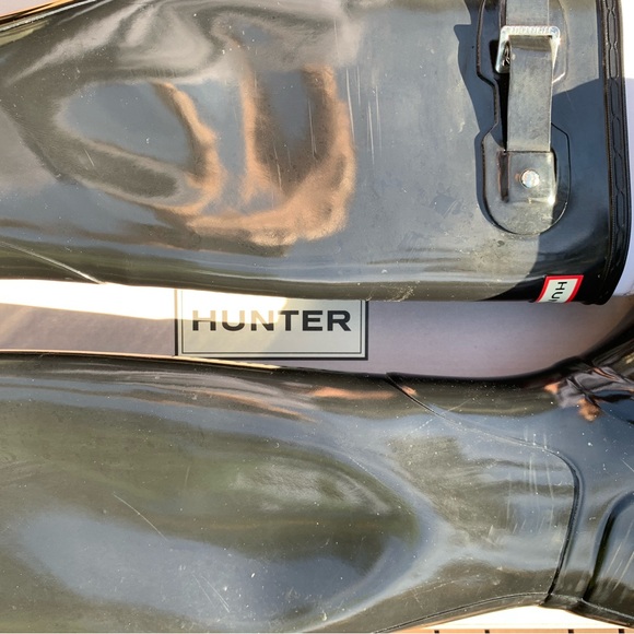 Hunter Original Tall Gloss Black Rain Boots (Size8/39) & Black Knee High Socks - Picture 11 of 16